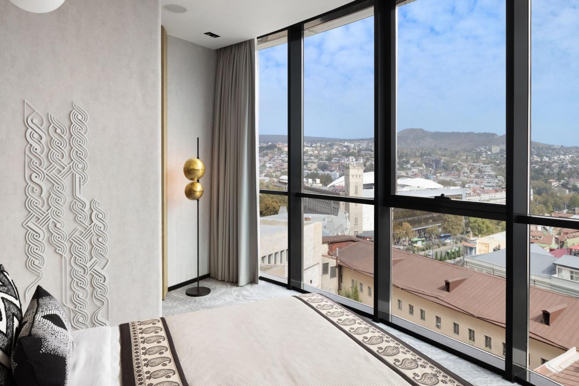 Paragraph Freedom Square, A Luxury Collection Hotel, Тбилиси Экстерьер фото