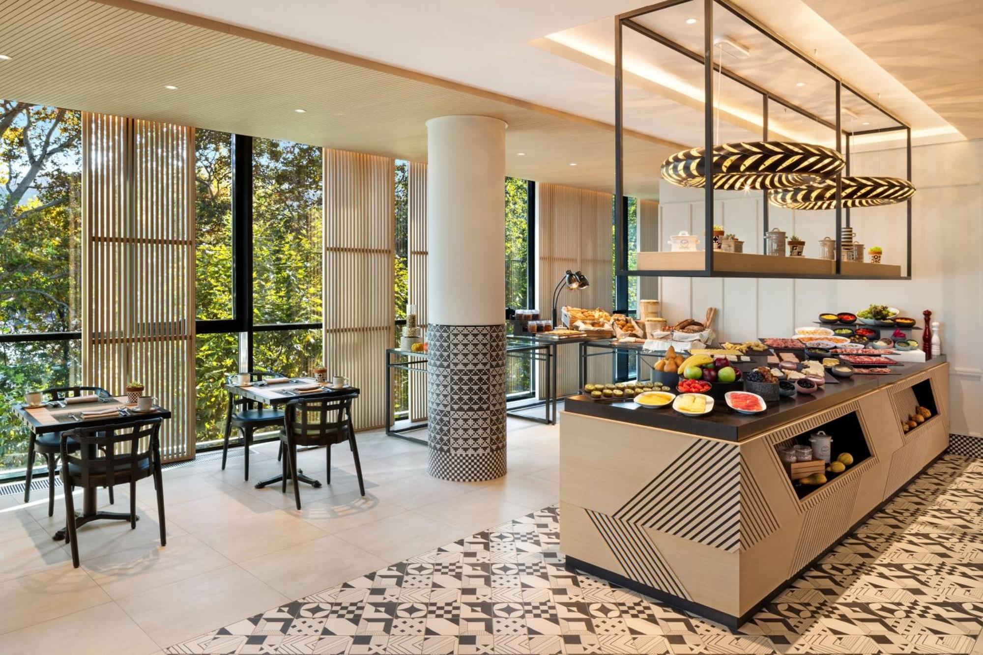 Paragraph Freedom Square, A Luxury Collection Hotel, Тбилиси Экстерьер фото