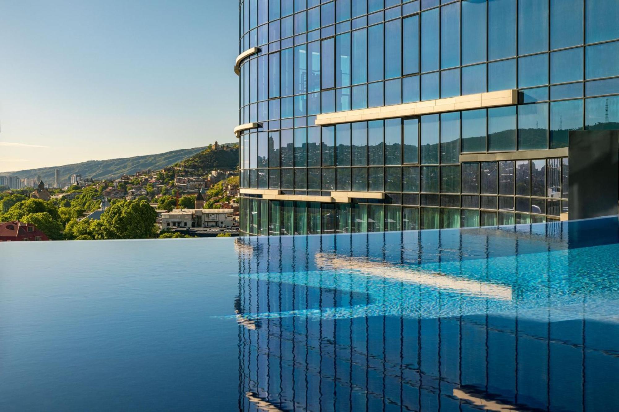 Paragraph Freedom Square, A Luxury Collection Hotel, Тбилиси Экстерьер фото